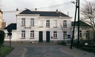 Linkebeek - B2204.jpg